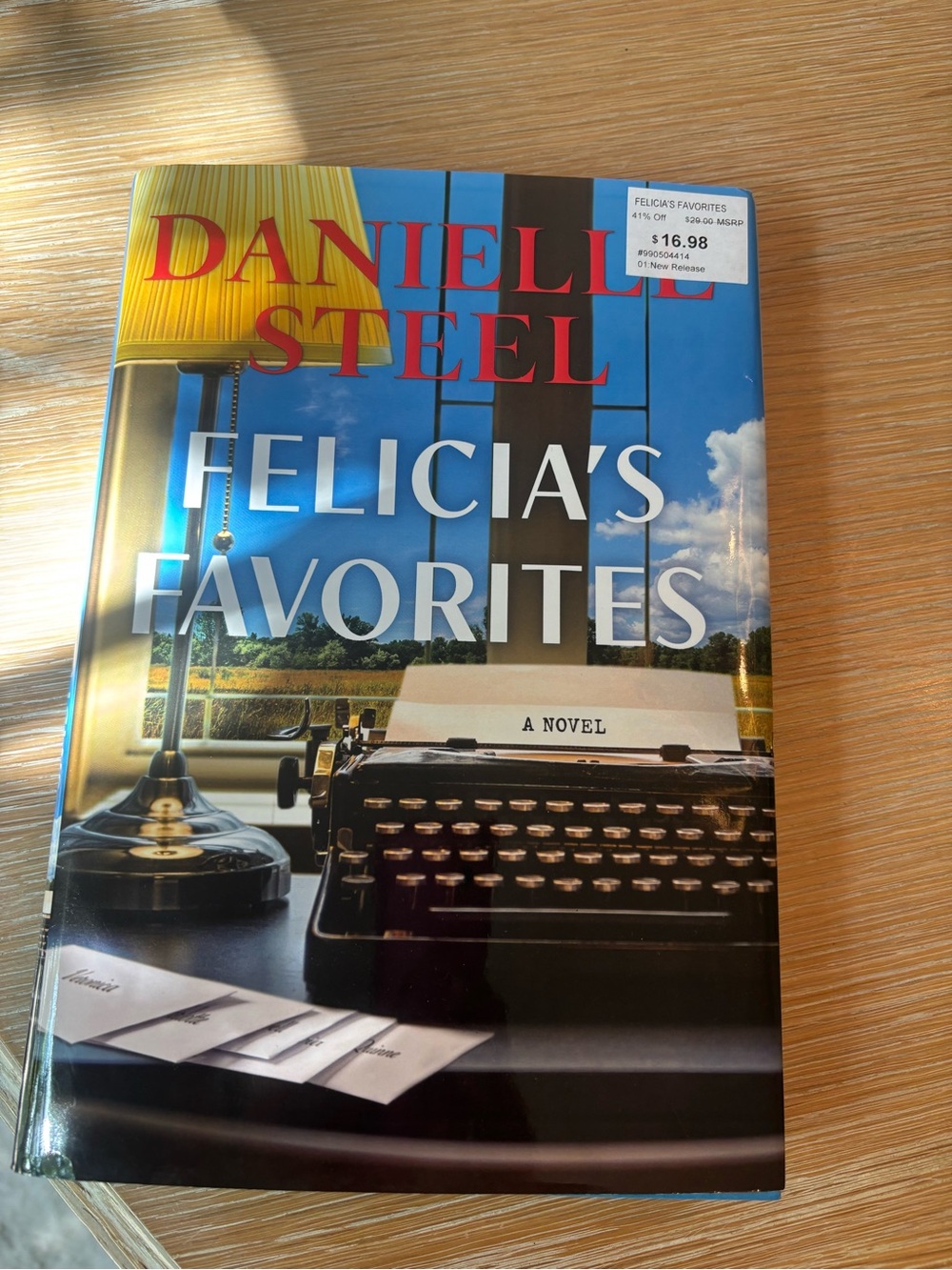 Danielle Steel Felicia's Favorites Hardcover - Novel